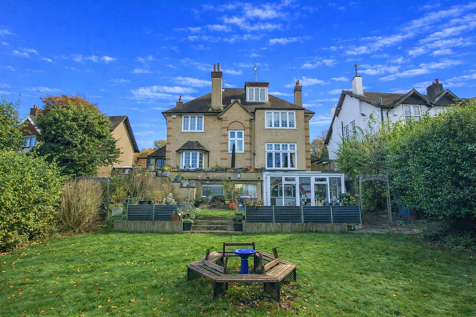 Higher Drive, Purley